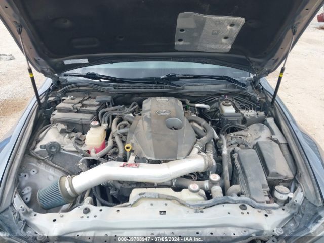 JTHBA1D2XH5059724 Lexus IS 200T