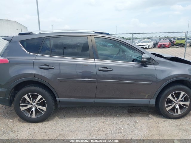 Toyota Rav4 Xle 2017 JTMWFREV8HJ703272 Image 14
