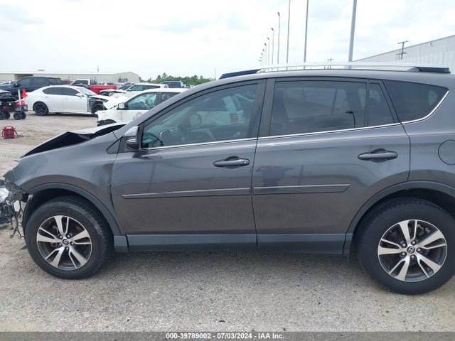 Toyota Rav4 Xle 2017 JTMWFREV8HJ703272 Image 15