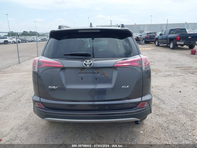 Toyota Rav4 Xle 2017 JTMWFREV8HJ703272 Image 17