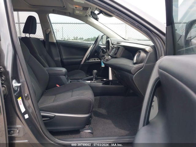 Toyota Rav4 Xle 2017 JTMWFREV8HJ703272 Image 5