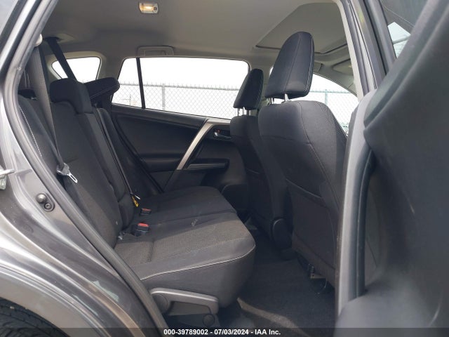 Toyota Rav4 Xle 2017 JTMWFREV8HJ703272 Image 8