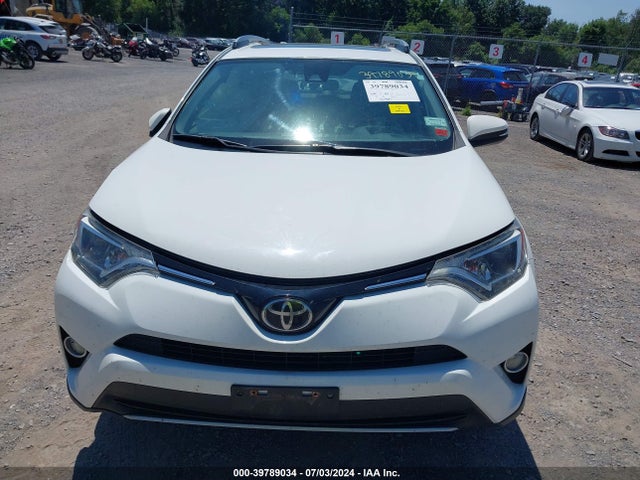 Toyota Rav4 Xle 2018 JTMRFREV4JJ217321 Image 12
