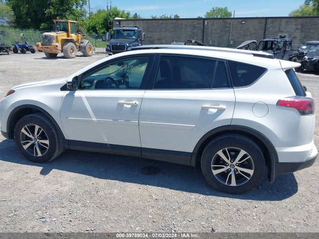 Toyota Rav4 Xle 2018 JTMRFREV4JJ217321 Image 14