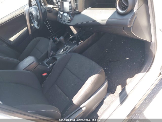 Toyota Rav4 Xle 2018 JTMRFREV4JJ217321 Image 5