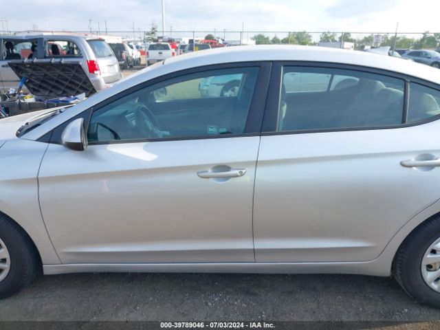 5NPD74LF7HH104469 Hyundai ELANTRA SE