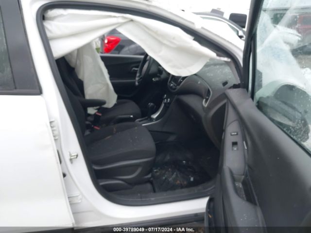 3GNCJKSB2LL155961 Chevrolet Trax Fwd Ls