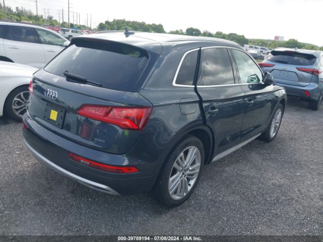 WA1BNAFY5K2135070 Audi Q5 45 Premium