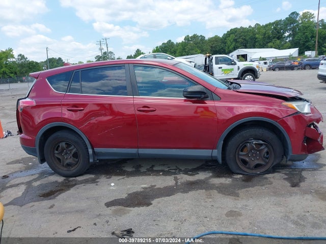 Toyota RAV4 LE 2018 2T3ZFREV3JW470499 Image 13
