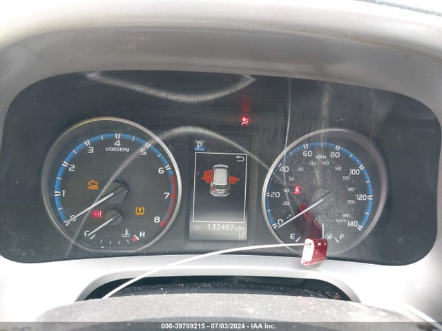 Toyota RAV4 LE 2018 2T3ZFREV3JW470499 Image 7