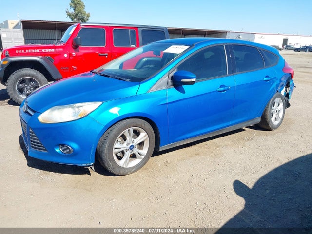 Ford FOCUS SE 2014 1FADP3K25EL144460 Image 2