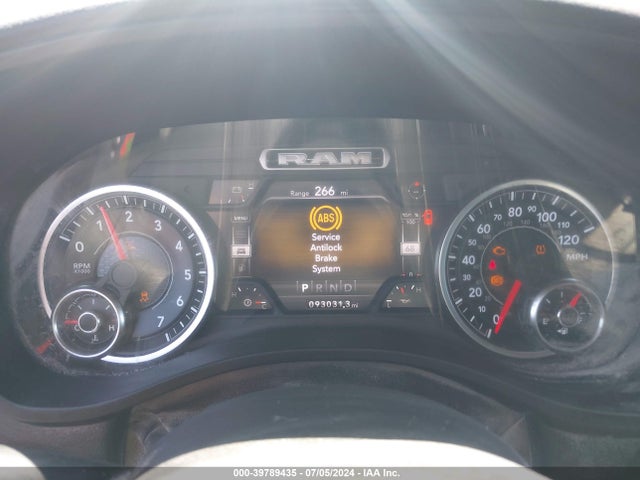 1C6SRFFTXLN104898 RAM 1500 Big Horn  4x4 5'7 Box