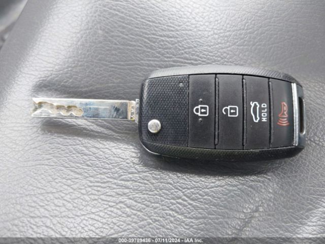 KNAGT4L30J5234644 KIA Optima Lx