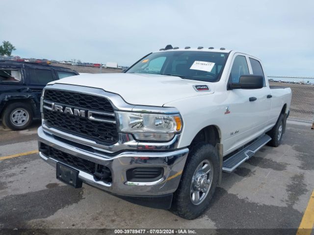 3C6UR5HLXKG643500 RAM 2500 Tradesman  4x4 8' Box