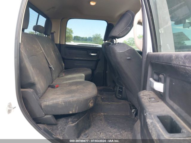 3C6UR5HLXKG643500 RAM 2500 Tradesman  4x4 8' Box
