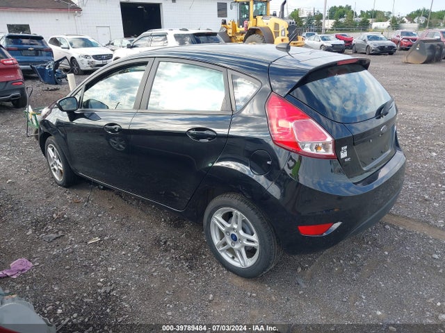 Ford FIESTA SE 2018 3FADP4EJ1JM118522 Image 3