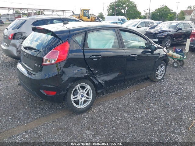 Ford FIESTA SE 2018 3FADP4EJ1JM118522 Image 4