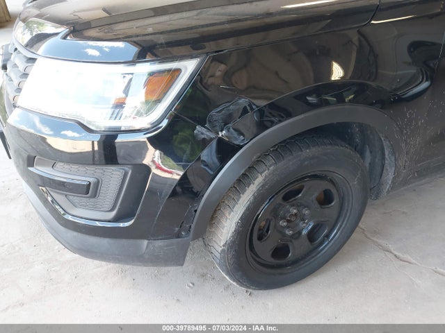 Ford Police Interceptor Utility 2018 1FM5K8AR5JGB12759 Image 6