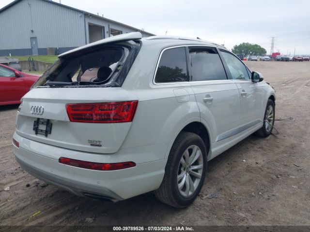 WA1LAAF75JD037795 Audi Q7 3.0t Premium