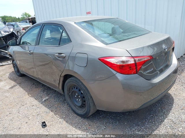 Toyota COROLLA LE 2019 5YFBURHE8KP899930 Image 3