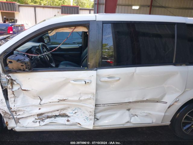 2C4RDGEG0HR760618 Dodge Grand Caravan Gt