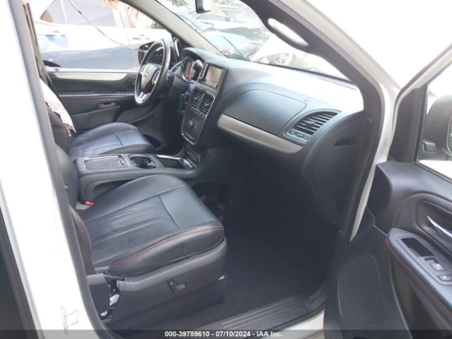 2C4RDGEG0HR760618 Dodge Grand Caravan Gt