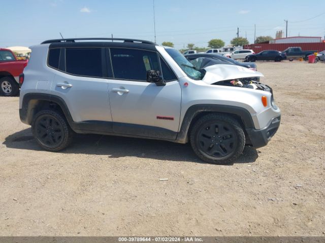 ZACCJBCB1JPH12175 Jeep Renegade Trailhawk 4x4