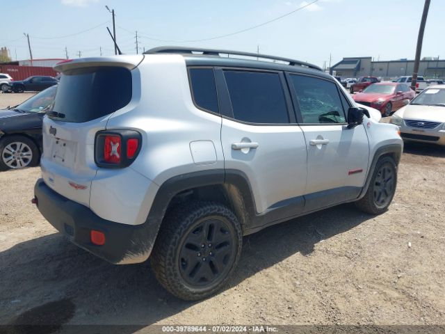 ZACCJBCB1JPH12175 Jeep Renegade Trailhawk 4x4