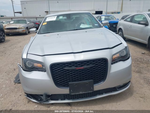 2C3CCABG2PH565462 Chrysler 300 300s