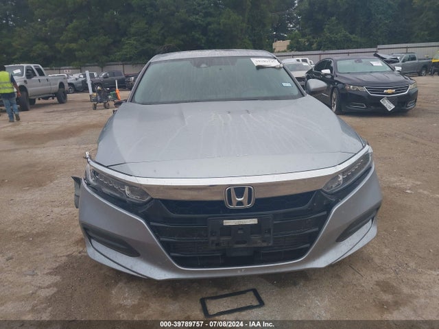 Honda ACCORD LX 2018 1HGCV1F12JA072691 Image 12