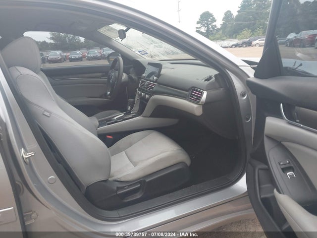 Honda ACCORD LX 2018 1HGCV1F12JA072691 Image 5