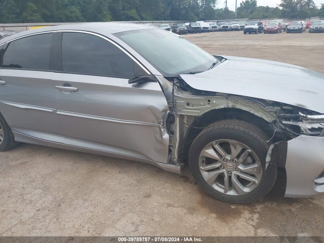 Honda ACCORD LX 2018 1HGCV1F12JA072691 Image 6