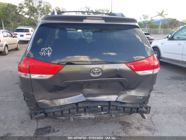 5TDYK3DC3ES424117 Toyota Sienna Xle V6 8 Passenger