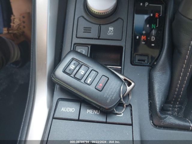 JTJYARBZ9H2083196 Lexus NX 200T
