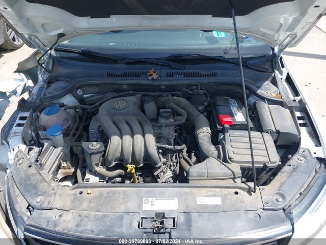 3VW2K7AJ2FM283782 Volkswagen Jetta 2.0l S