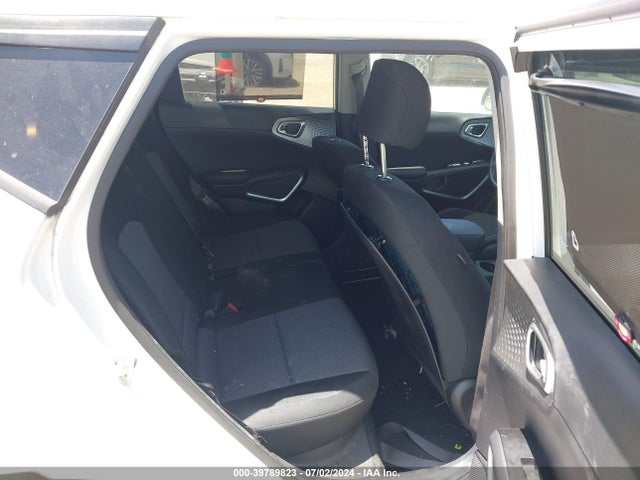KIA Soul X-line 2020 KNDJ23AUXL7005963 Image 8