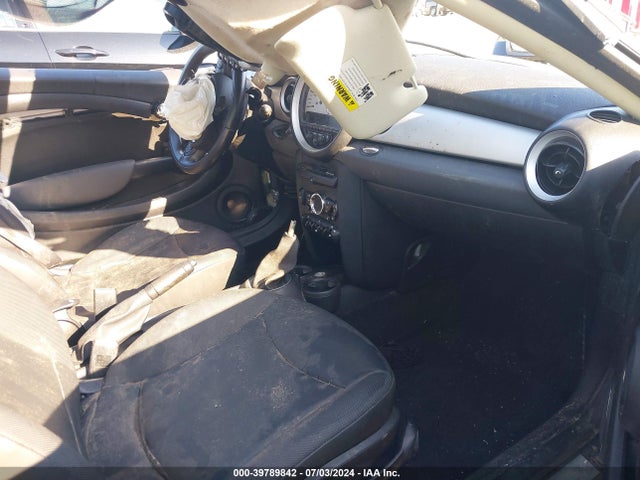 2011 MINI COOPER WMWSU3C53BT184239 Photo 4