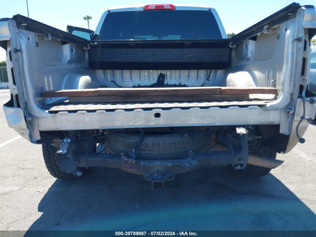 Chevrolet Silverado 1500 1lt 2018 3GCUKREC3JG319909 Image 18