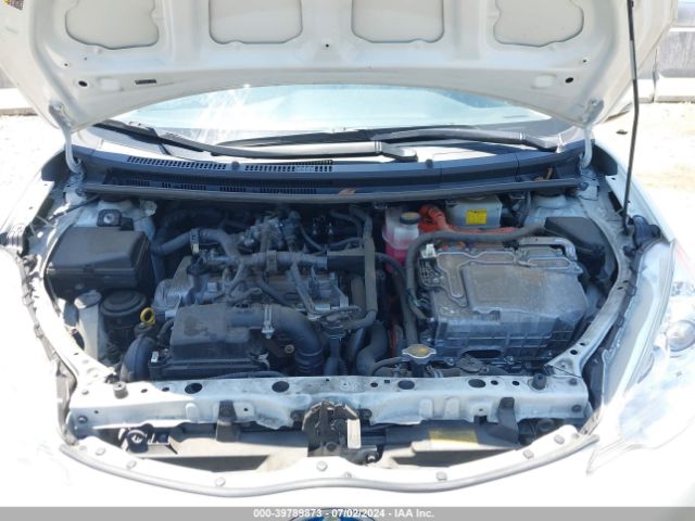 JTDKDTB38E1062902 Toyota Prius C One