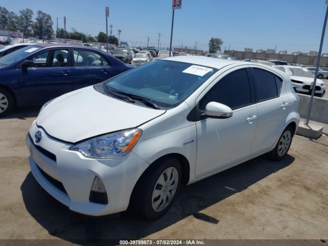 JTDKDTB38E1062902 Toyota Prius C One