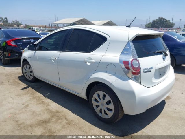JTDKDTB38E1062902 Toyota Prius C One