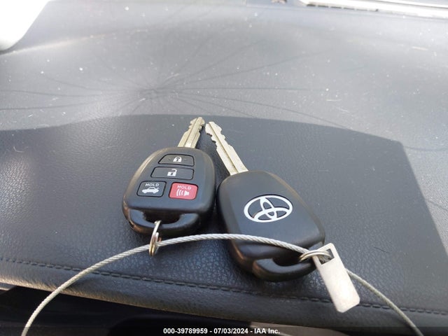Toyota COROLLA LE 2016 2T1BURHE7GC718551 Image 11