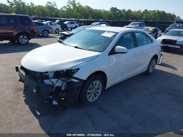 Toyota CAMRY LE 2017 4T1BF1FK0HU283764 Image 2