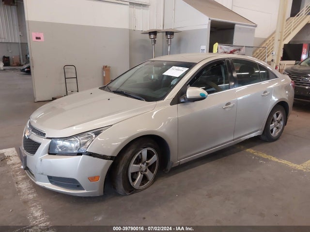Chevrolet Cruze 1lt Auto 2014 1G1PC5SB4E7464871 Image 2