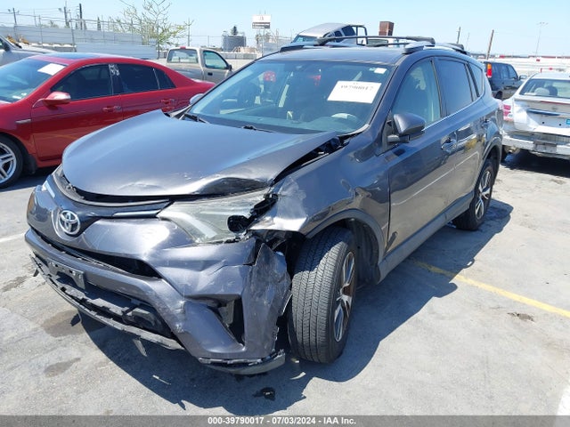 Toyota Rav4 Xle 2016 JTMWFREV3GJ082005 Image 2