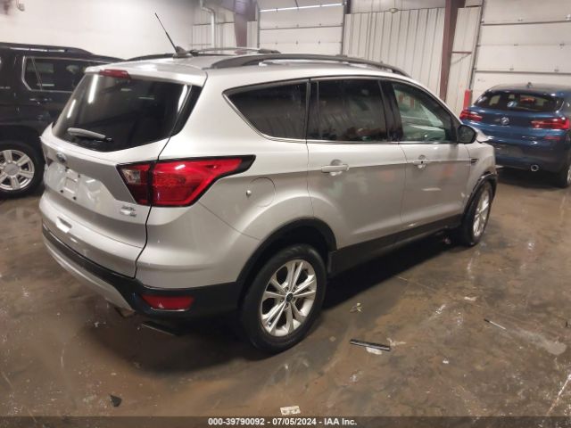 1FMCU9HD0KUB28095 Ford ESCAPE SEL