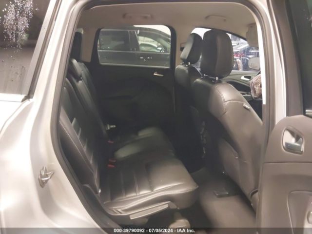 1FMCU9HD0KUB28095 Ford ESCAPE SEL