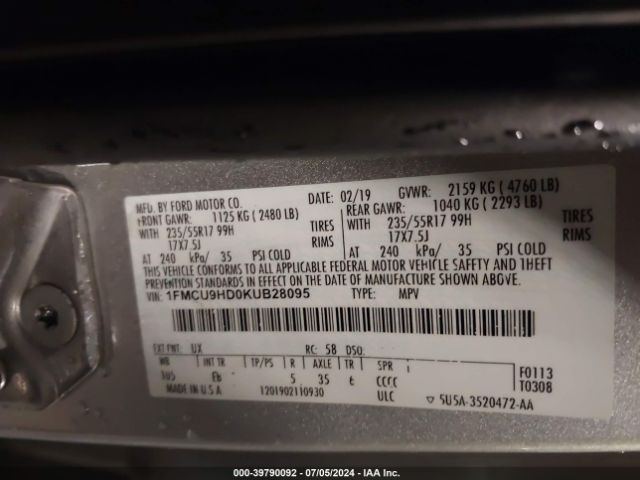 1FMCU9HD0KUB28095 Ford ESCAPE SEL