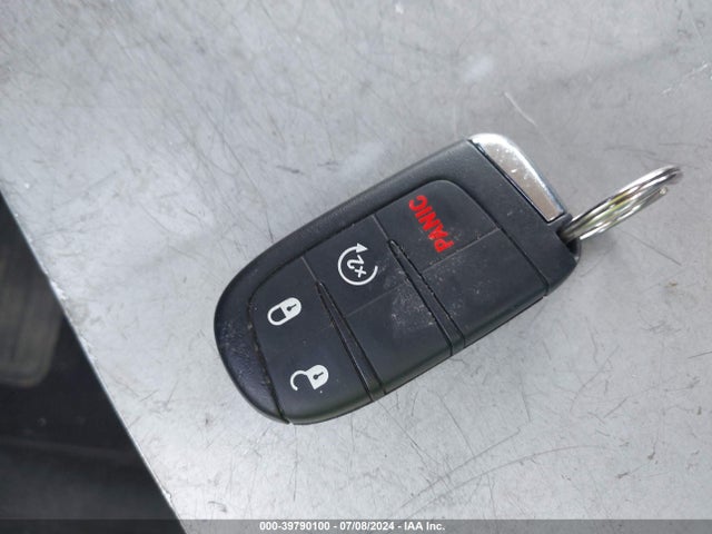 ZACCJABT9FPC33126 Jeep Renegade Latitude