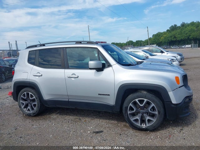 ZACCJABT9FPC33126 Jeep Renegade Latitude